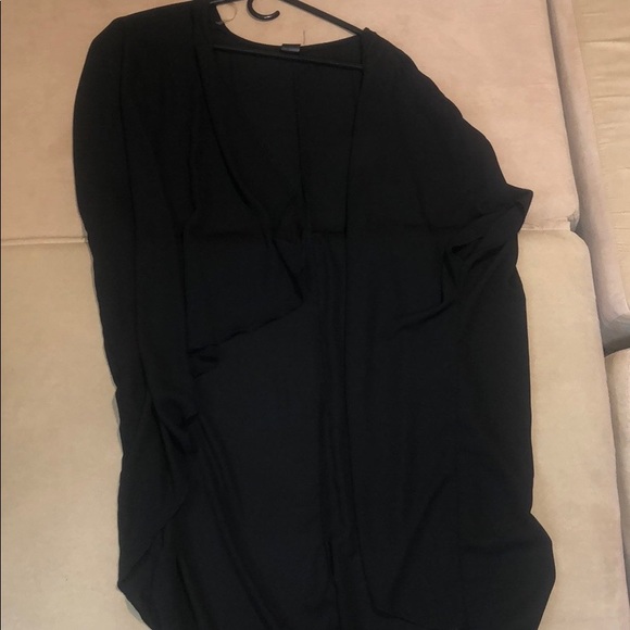 Black kimono - Picture 2 of 2